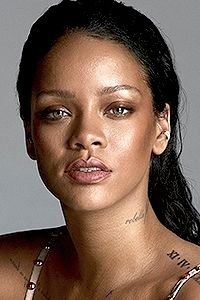 rihanna-052414641132516749.jpg